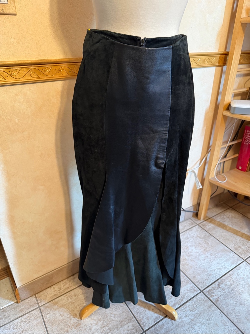 Bebe size 2 Black Leather Maxi Skirt